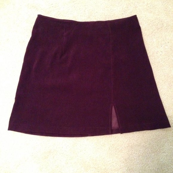Skirt-Wine Color Velvet-Mid Length Short - Picture 1 of 8